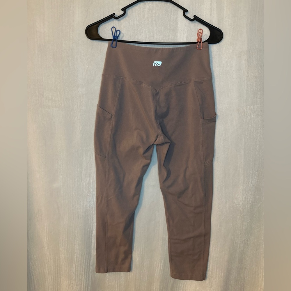 Marika leggings small with pockets